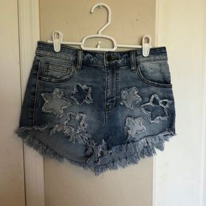 EUNINA DENIM STAR DETAIL SHORTS!!!